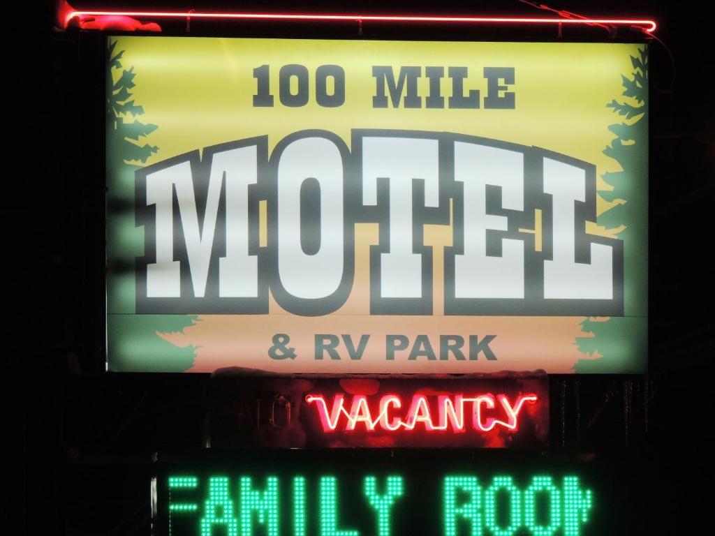 100 Mile Motel & Rv Park 100 Mile House 외부 사진