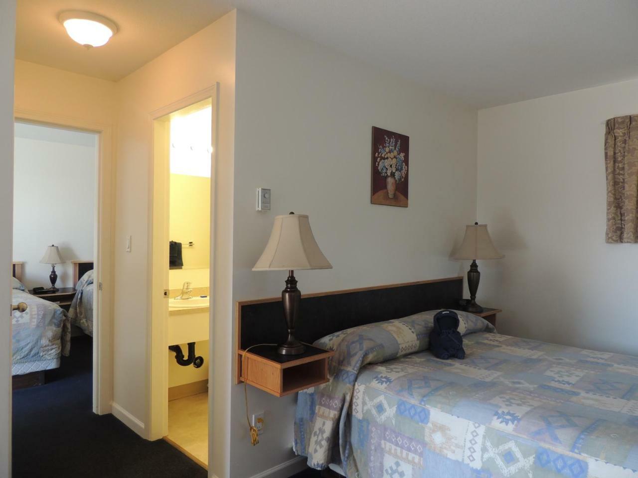 100 Mile Motel & Rv Park 100 Mile House 외부 사진