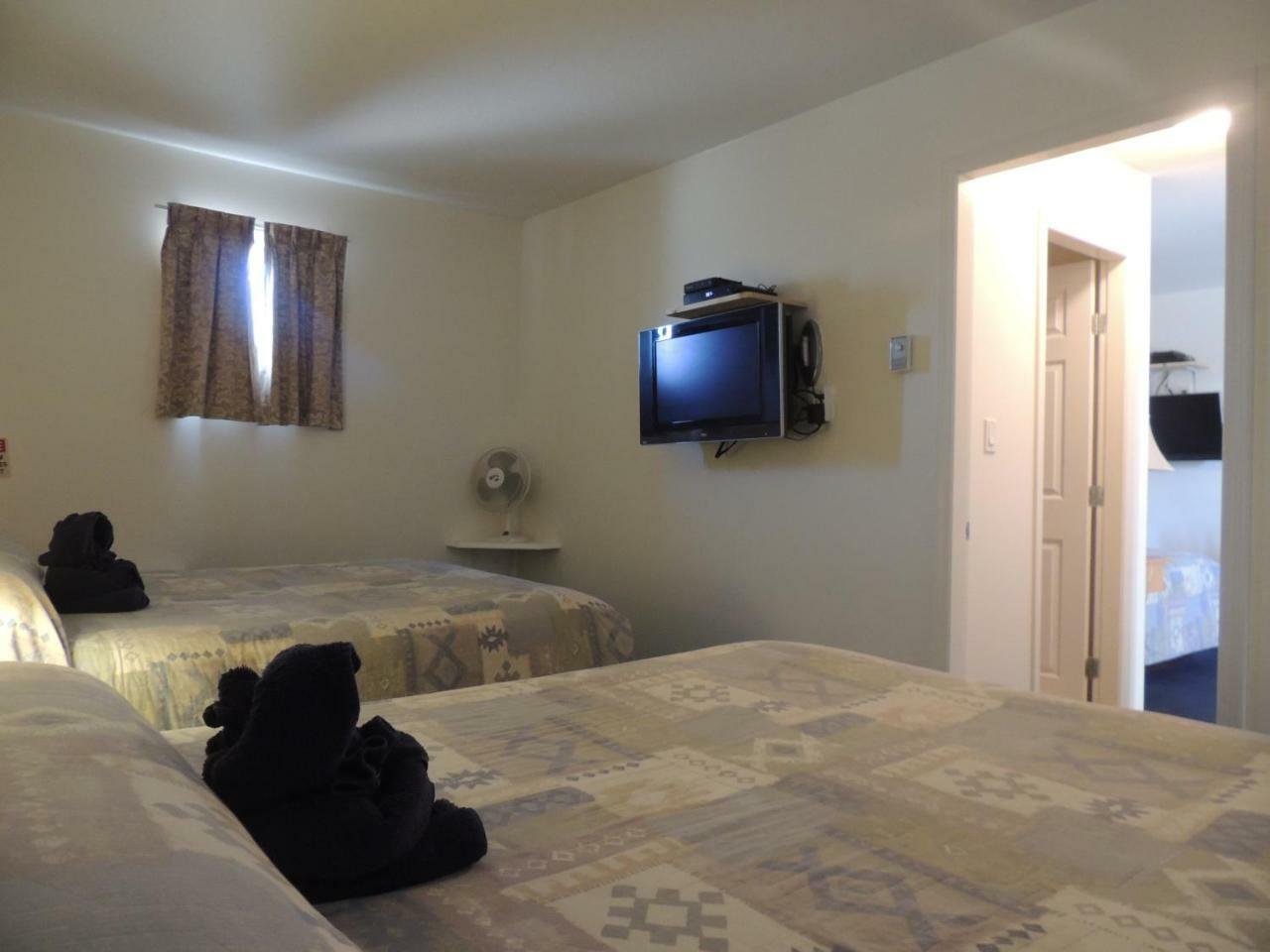 100 Mile Motel & Rv Park 100 Mile House 외부 사진