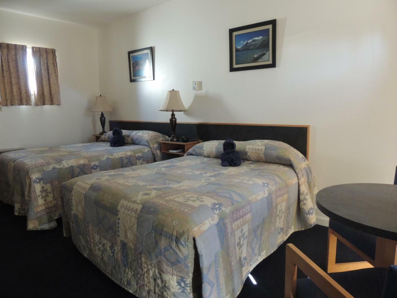 100 Mile Motel & Rv Park 100 Mile House 외부 사진